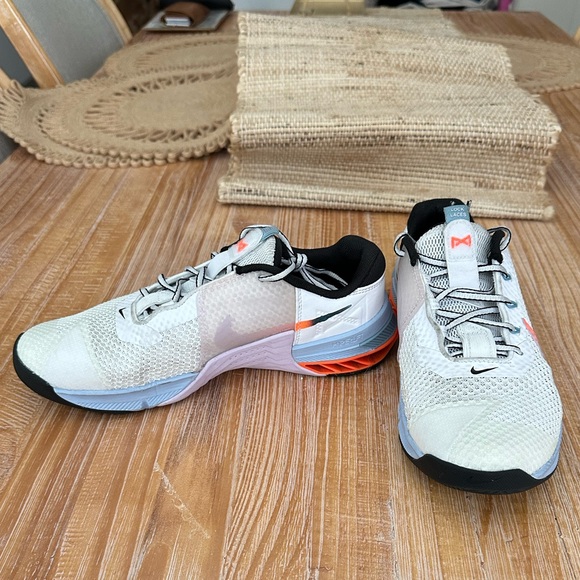 Nike Metcon 7 White/Doll - Picture 3 of 5
